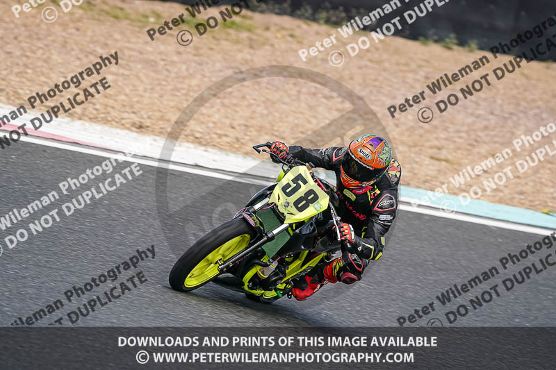 enduro digital images;event digital images;eventdigitalimages;mallory park;mallory park photographs;mallory park trackday;mallory park trackday photographs;no limits trackdays;peter wileman photography;racing digital images;trackday digital images;trackday photos